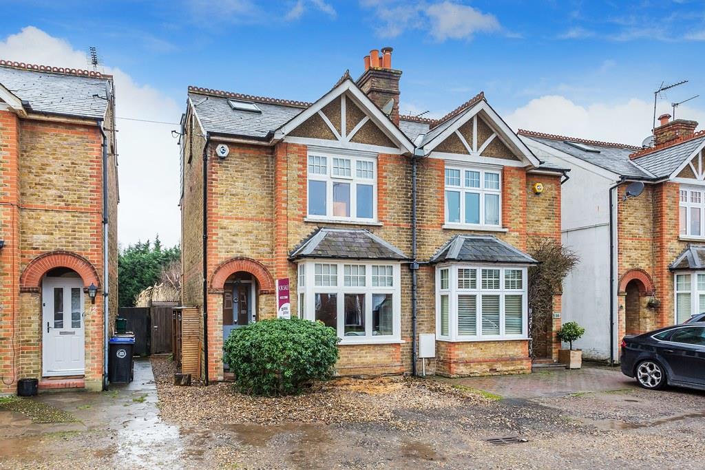 MAPLE ROAD, ASHTEAD, KT21 4 bed house for sale £799,950