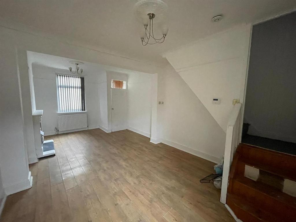 Dorothy Street, Middlesbrough 3 bed terraced house £450 pcm (£104 pw)