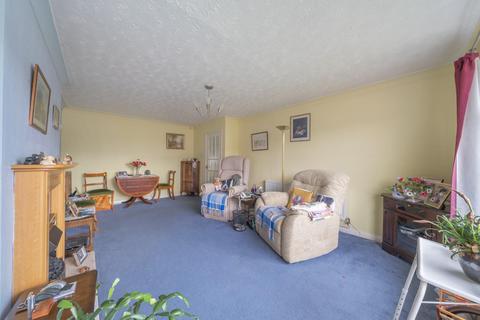 3 bedroom semi-detached bungalow for sale - The Crescent, Netherton, Wakefield