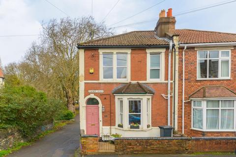 1 Rosebery Avenue, Bristol, BS2 9TW