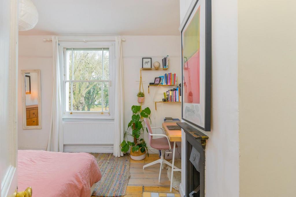 EUNEVAYREBESOR10 - Bedroom I.jpg