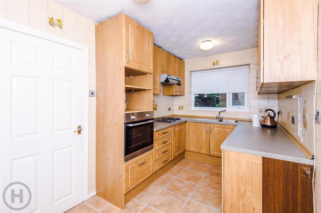 Hertford Drive, Tyldesley, Manchester 3 bed semidetached house £150,000