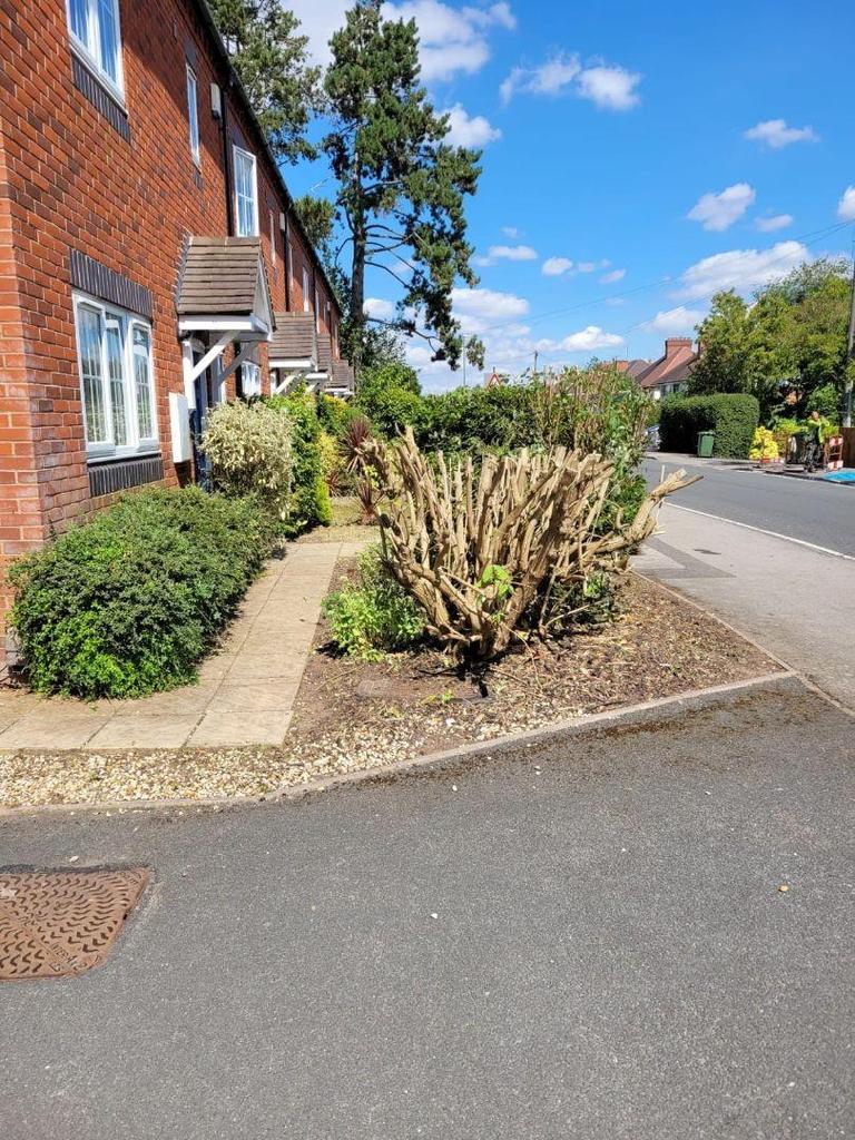 Tilehouse Green Lane, Knowle, Solihull 4 bed house £1,900 pcm (£438 pw)