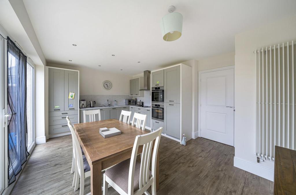 Bletchley Court, Horsforth, Leeds 3 bed house £440,000