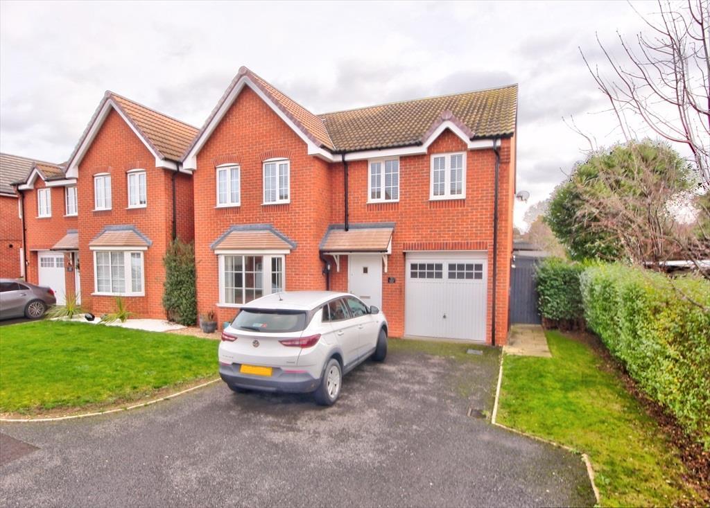 Crump Way, Evesham 4 bed detached house for sale £410,000