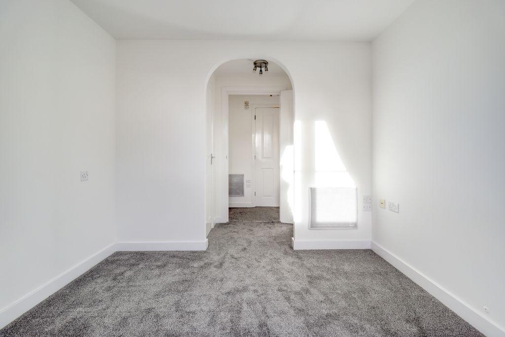 Bedroom 1 (Double)