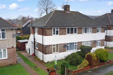 2 bedroom maisonette for sale, Meadow Way, Reigate, Surrey