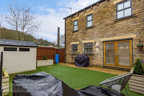 3 Friarmere Dell Huddersfield Road, Delph, Oldham, OL3 5GN