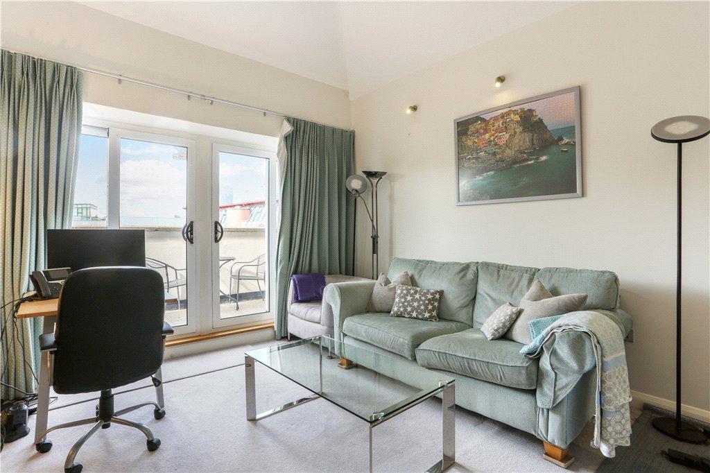 Gainsford Street, London, SE1 2 bed flat for sale £895,000