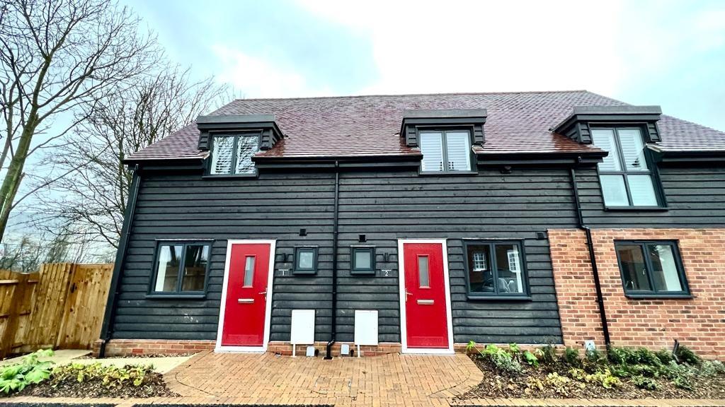 Warley Street, Great Warley, Brentwood, Essex CM13 2 bed end of terrace