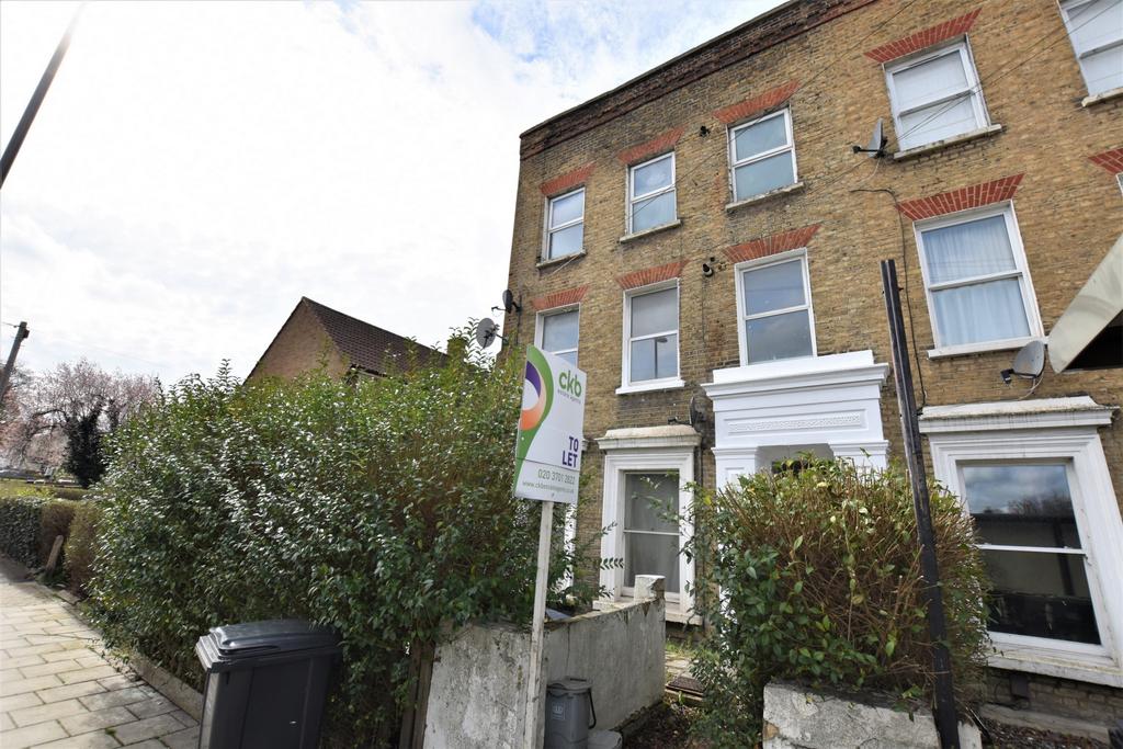 Kent House Road, Sydenham, SE26 2 bed flat £1,600 pcm (£369 pw)