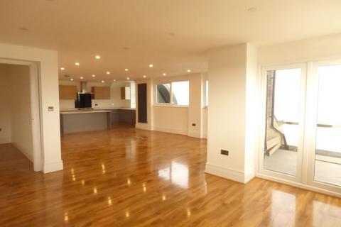 3 bedroom flat for sale - Esplanade, Whitley Bay, Tyne and Wear, NE26 2AS