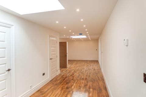 3 bedroom flat for sale, Esplanade, Whitley Bay, Tyne and Wear, NE26 2AS