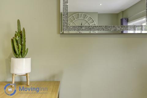 76 Napier Road, South Croydon, CR2 6HG