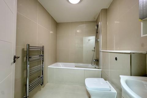 2 bedroom apartment to rent, Barge Drive, Southall, Greater London, UB2