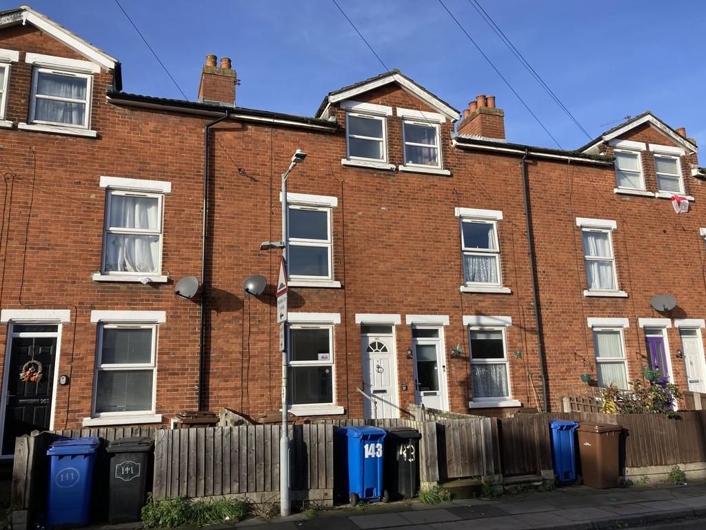 Wallace Road, Ipswich, IP1 3 bed terraced house £90,000