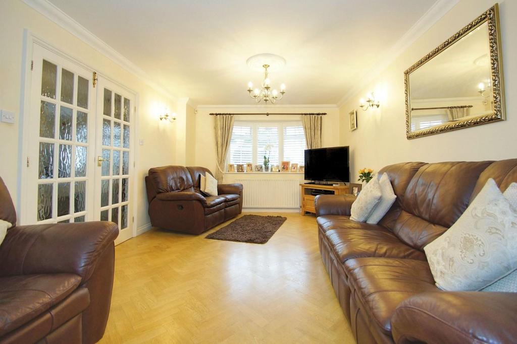 Joydens Wood Road, Joydens Wood, Bexley 2 bed detached bungalow £550,000