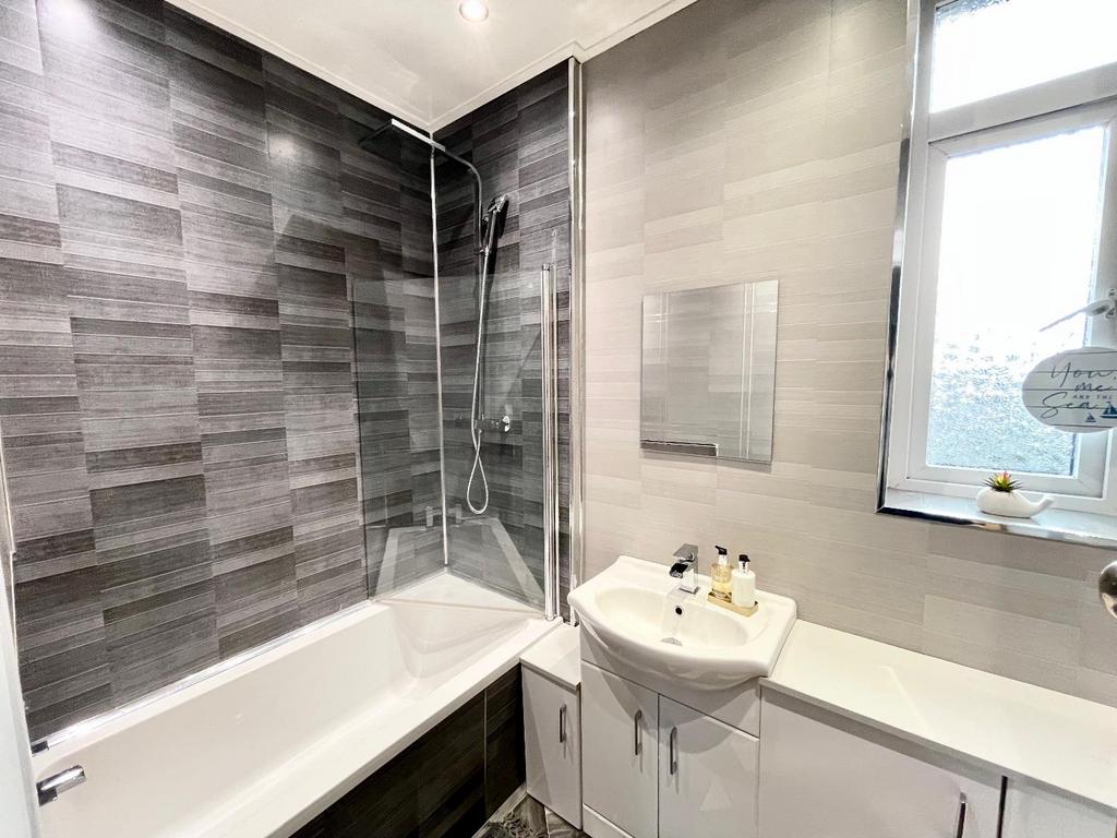 Modern bathroom