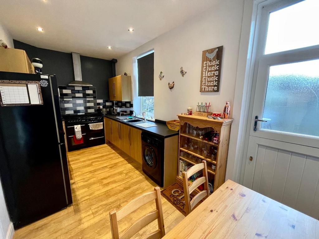 Dining kitchen