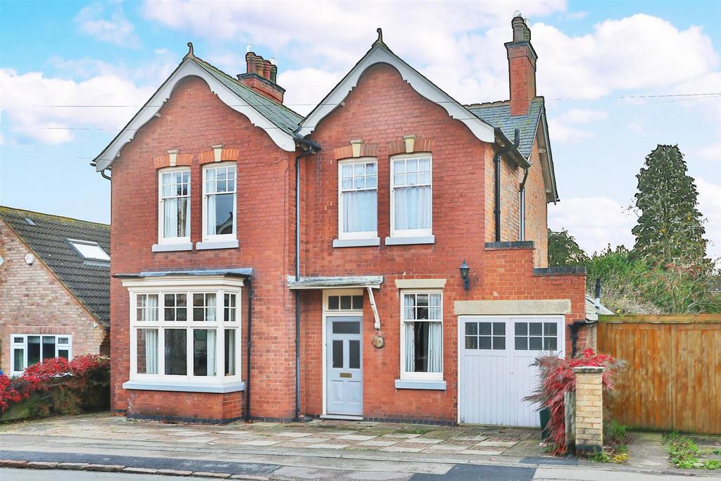 Leicester Road, Fleckney, Leicester 3 bed house £430,000