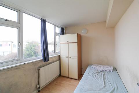 300 Northbrooks, Harlow, CM19 4DW