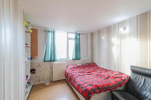 300 Northbrooks, Harlow, CM19 4DW