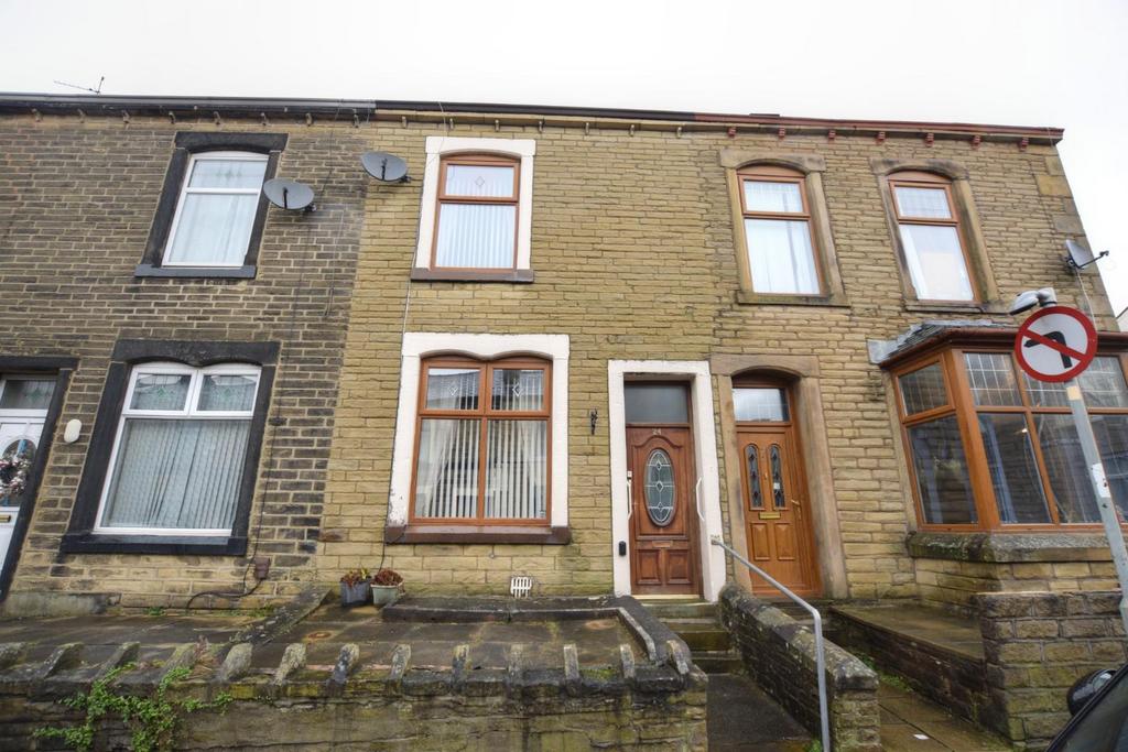 Brown Street West, Colne 2 bed terraced house £80,000