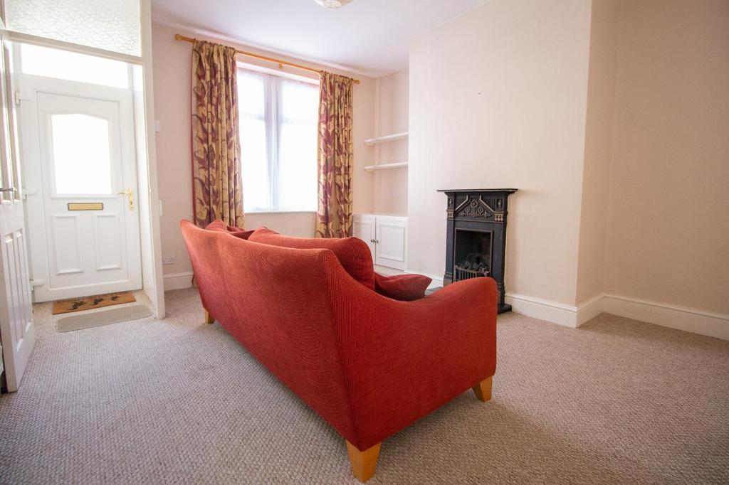 Trafalgar Road, Lancaster 2 bed terraced house £650 pcm (£150 pw)