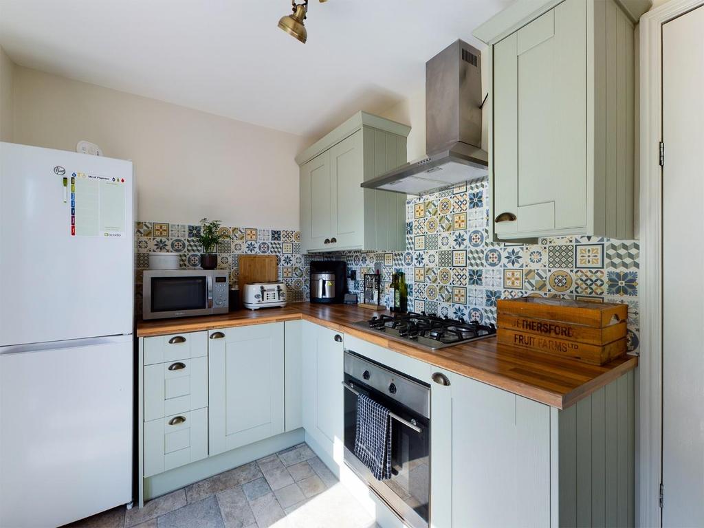 Kitchen 01.jpg