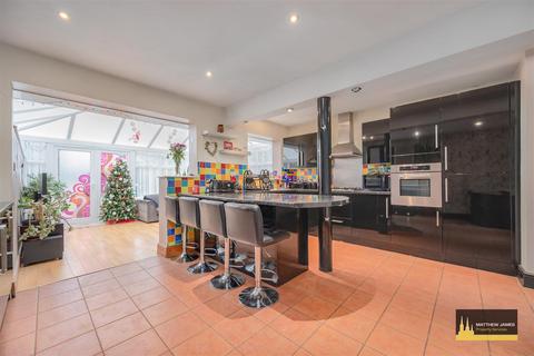 3 bedroom semi-detached house for sale - Wycliffe Grove, Wyken CV2 - Fabulous Rear Garden Space