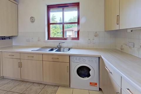 2 bedroom flat to rent, (MD) West Werberside, Edinburgh, EH4