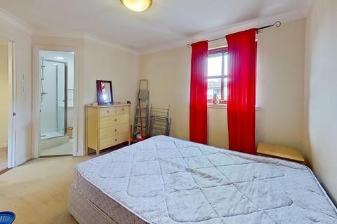 2 bedroom flat to rent, (MD) West Werberside, Edinburgh, EH4