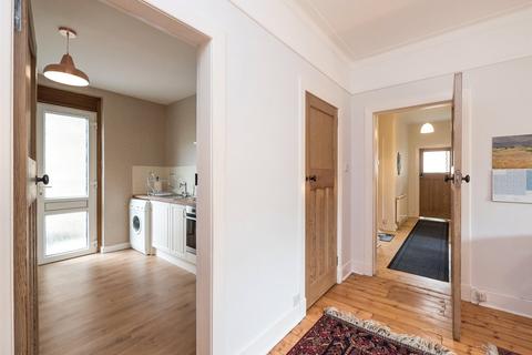 3 bedroom flat to rent, Learmonth Avenue, Edinburgh, EH4