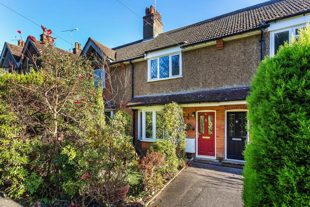 Holyoake Terrace, Sevenoaks, TN13 2 bed terraced house £450,000