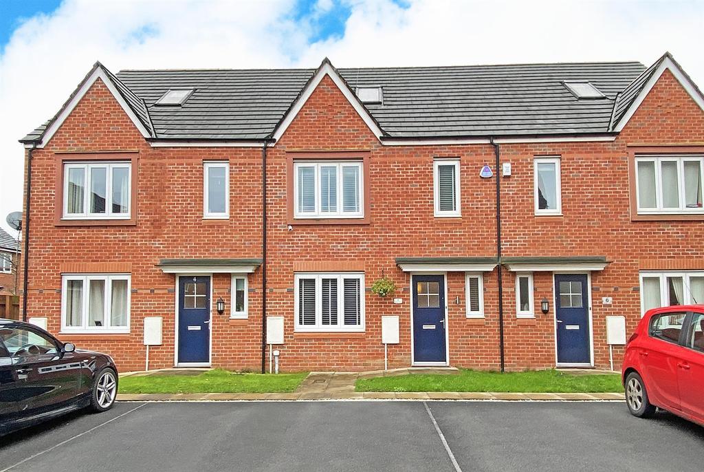 Lamprey Drive, West Timperley 4 bed terraced house for sale £500,000