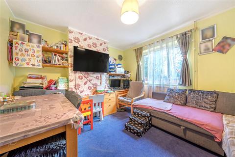 23 Roundhill Way, Guildford, GU2 8HJ