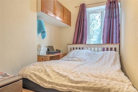 23 Roundhill Way, Guildford, GU2 8HJ