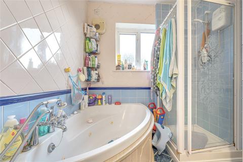 23 Roundhill Way, Guildford, GU2 8HJ