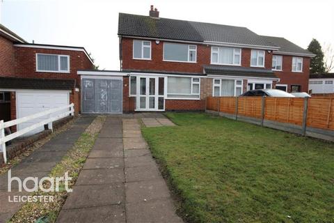 3 bedroom semi-detached house to rent, Canon Close