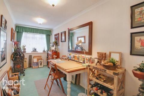 14 Alexandra Road, Biggin Hill, Westerham, TN16 3NZ