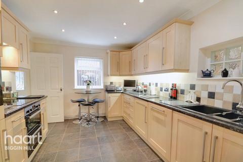 14 Alexandra Road, Biggin Hill, Westerham, TN16 3NZ