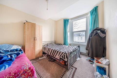 Flat 1, 34 Coppermill Lane, London, E17 7HB