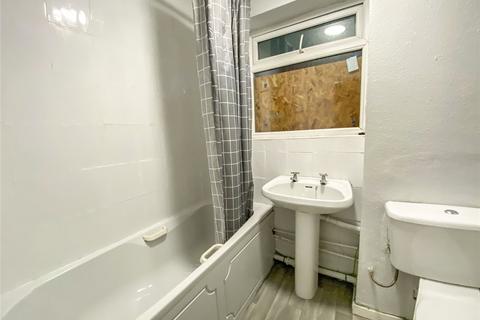 1 bedroom flat to rent, Whiteoak Road, Manchester, Greater Manchester, M14