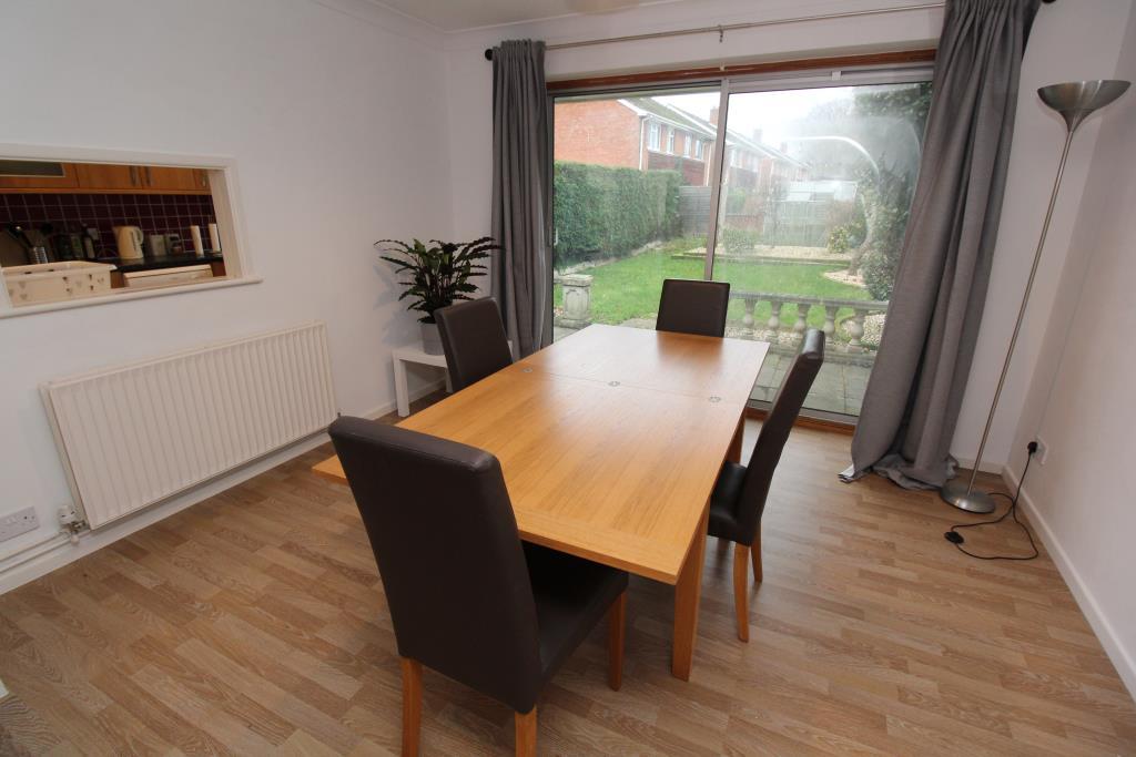 Northmoor Way, Wareham 3 bed semidetached house £1,400 pcm (£323 pw)