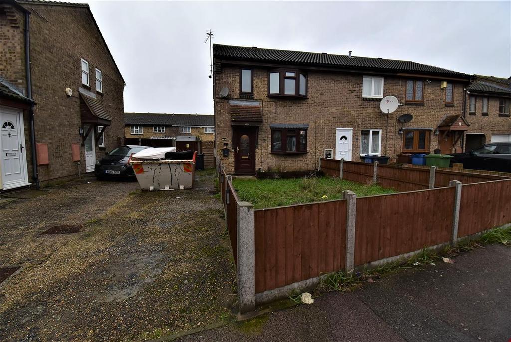 Parker Avenue, Tilbury 3 bed end of terrace house for sale £300,000