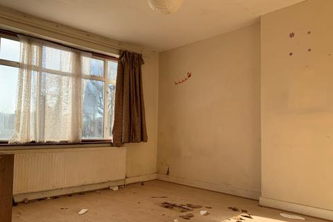 16 bedroom semi-detached house for sale - 132 Chatsworth Road, Willesden, London, NW2 5QU