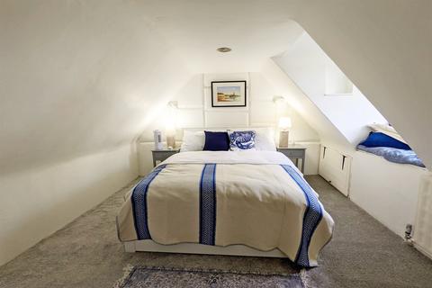 2 bedroom terraced house to rent, Langstone High Street, Havant, PO9