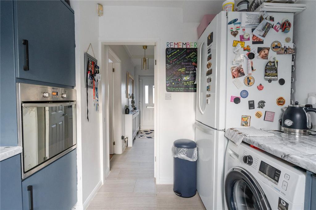 Kitchen (2)