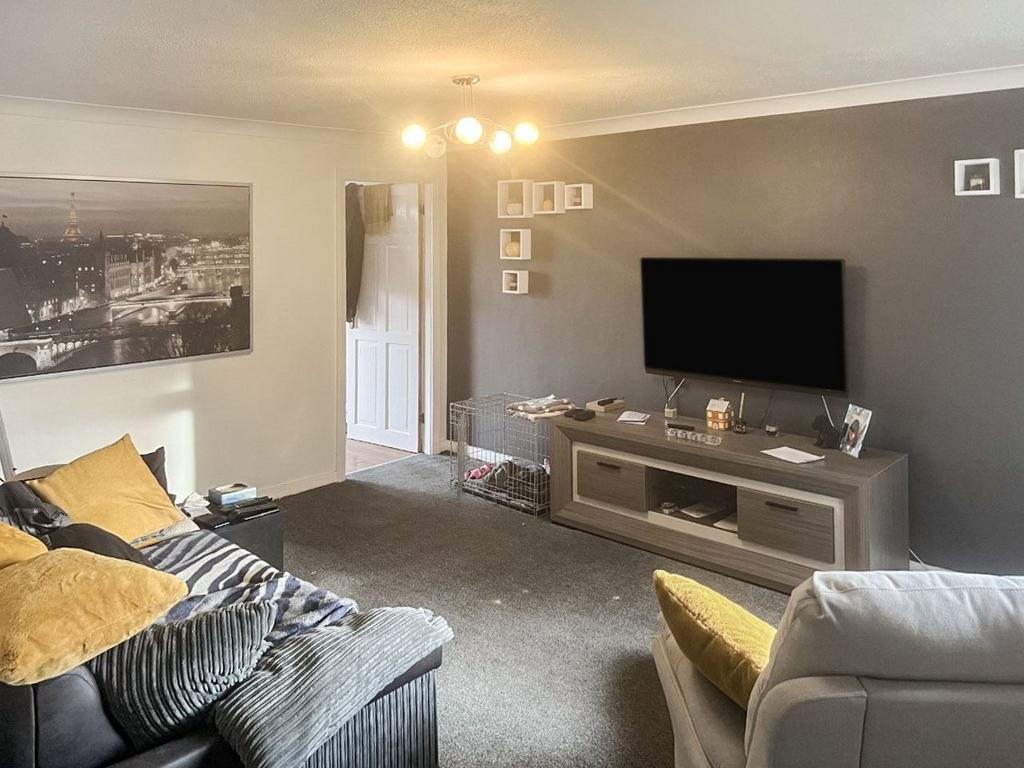 Newlyn Drive, Cramlington... 3 bed terraced house £145,000