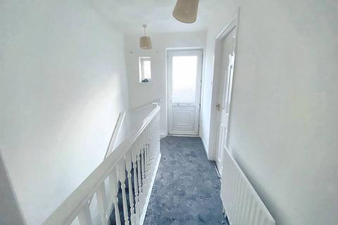 1 bedroom terraced house to rent, Queen Street, Abertillery NP13